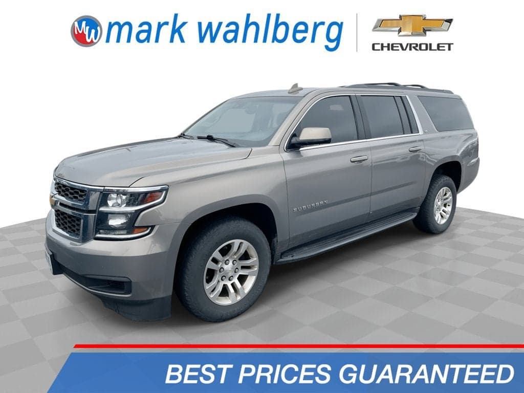 2018 Chevrolet Suburban LT — photo 1 of 14