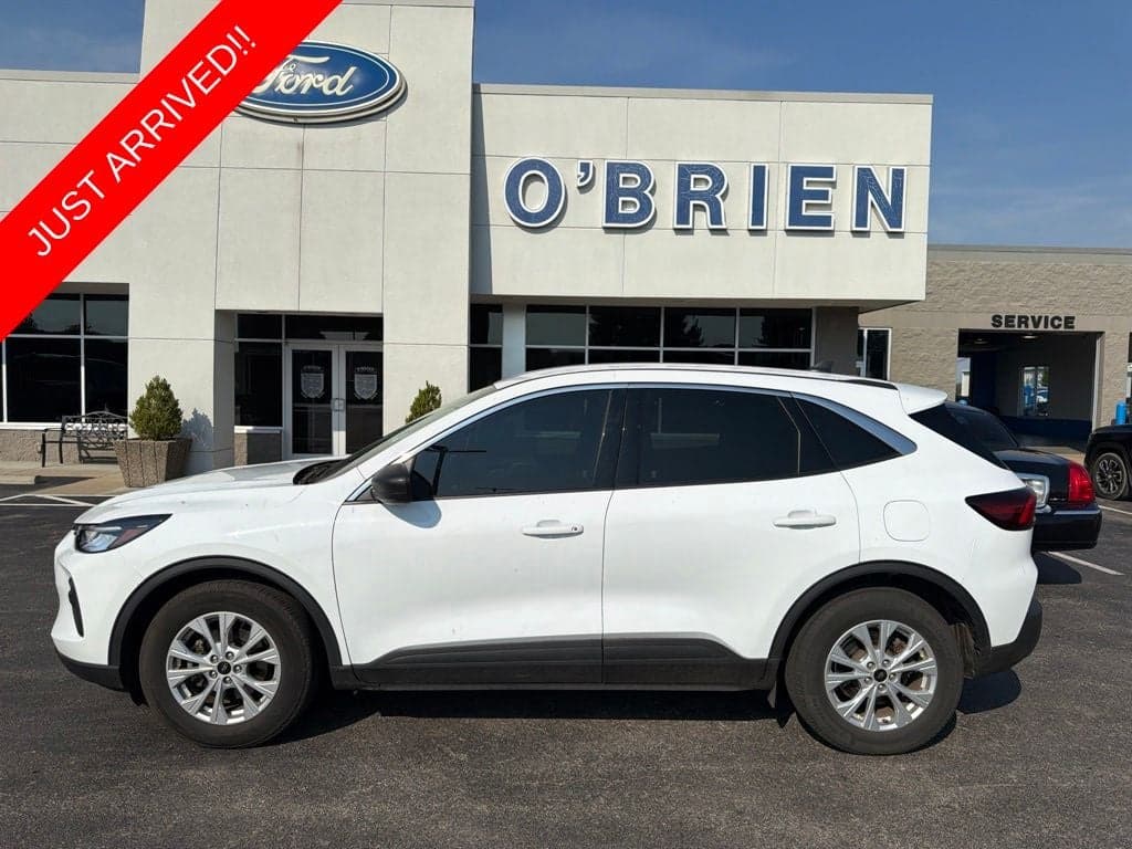 2023 Ford Escape Active — photo 1 of 21