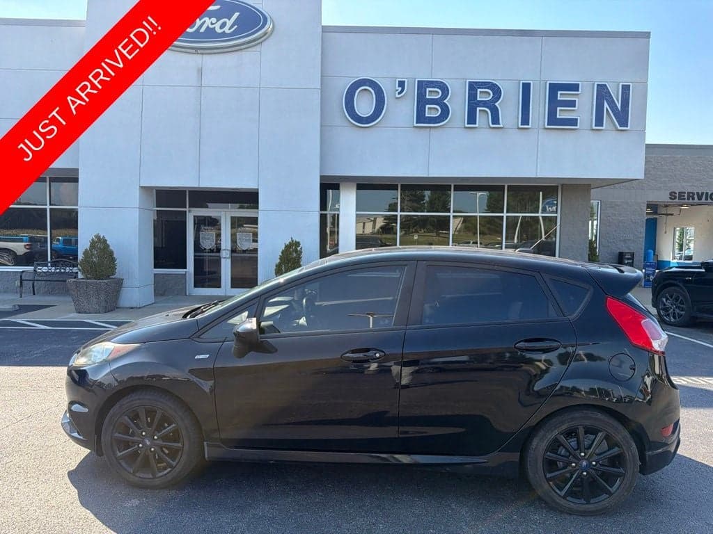 2019 Ford Fiesta ST Line — photo 1 of 22