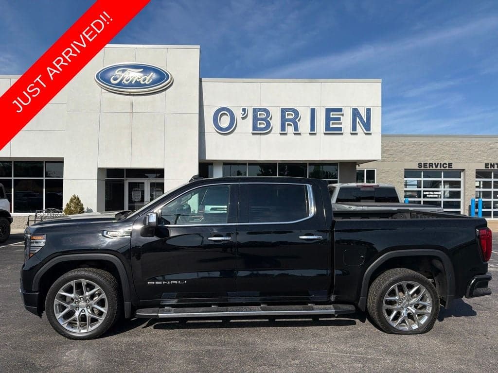 2022 GMC Sierra 1500 Denali — photo 1 of 25