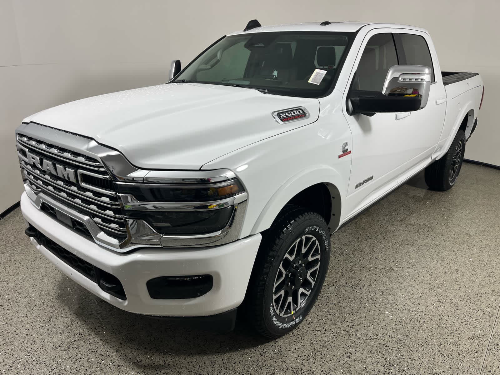 2027 RAM 2500 Longhorn — photo 1 of 5