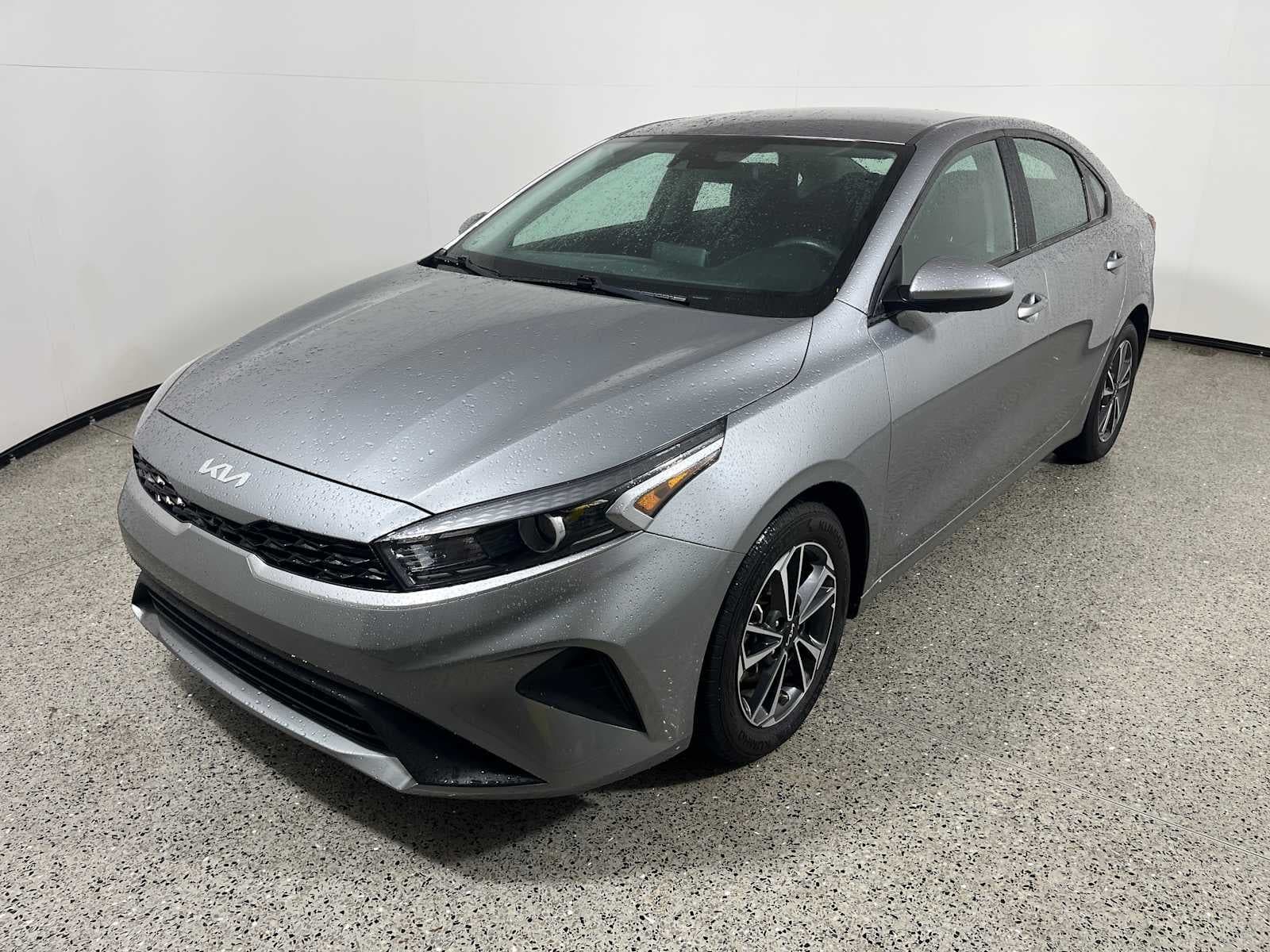 2024 Kia Forte LXS — photo 1 of 5
