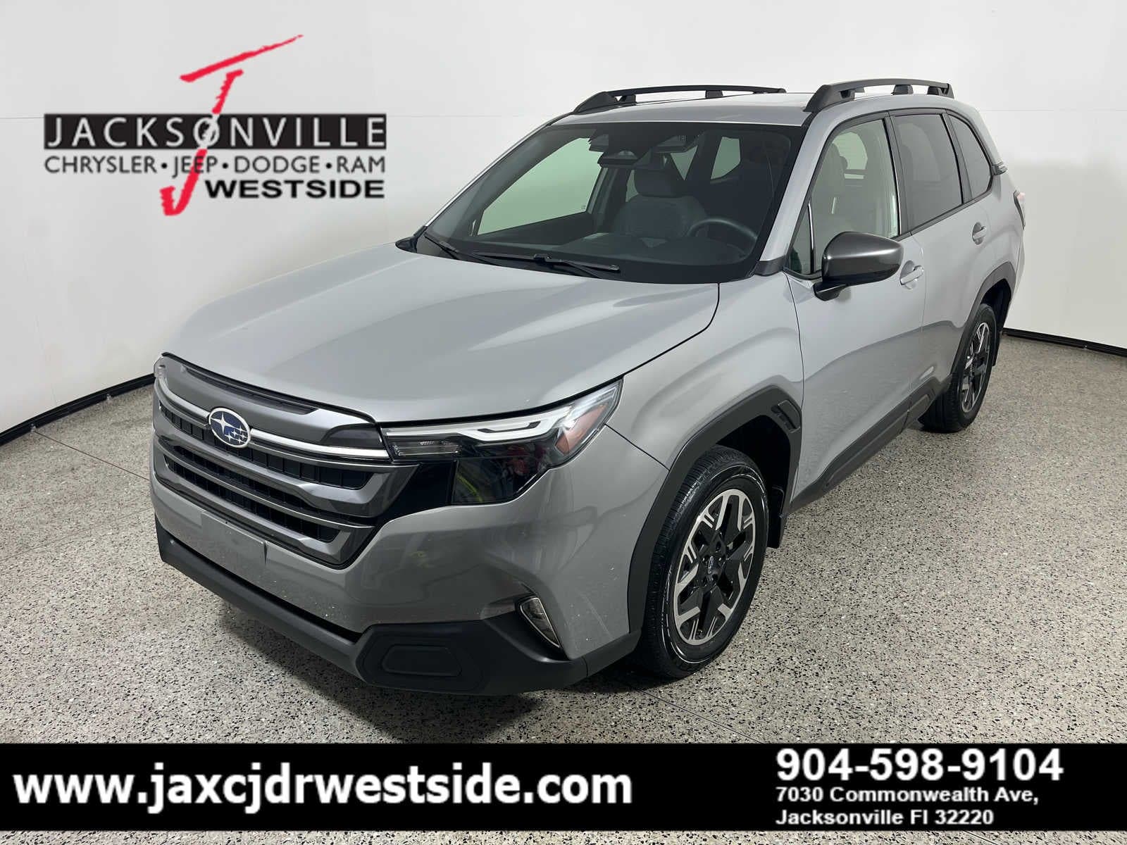 2025 Subaru Forester Premium — photo 1 of 29