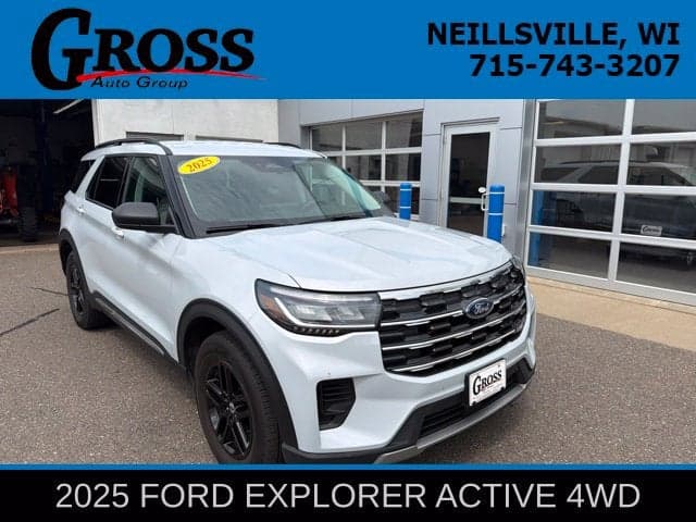 2025 Ford Explorer Active — photo 1 of 39