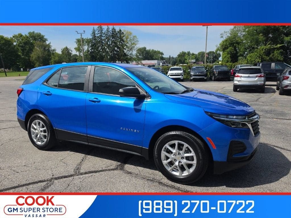 2024 Chevrolet Equinox LS — photo 1 of 25