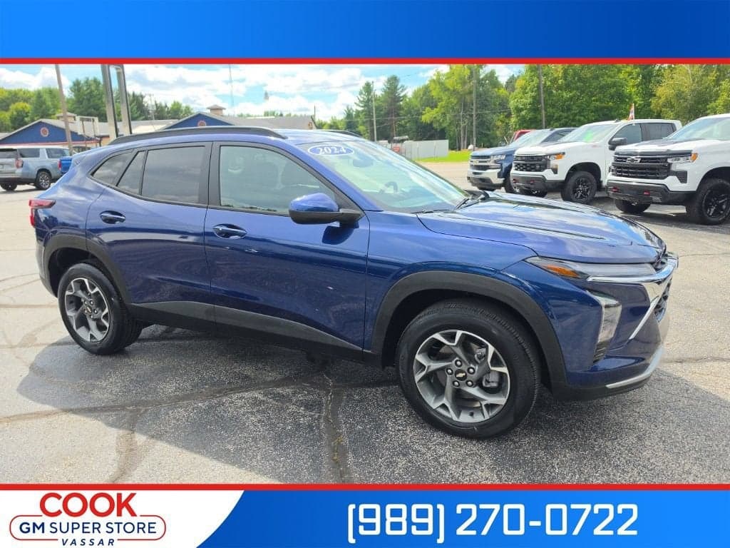 2024 Chevrolet Trax LT — photo 1 of 25