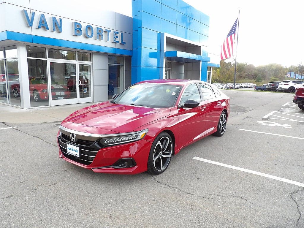 2022 Honda Accord Sedan Sport — photo 1 of 5