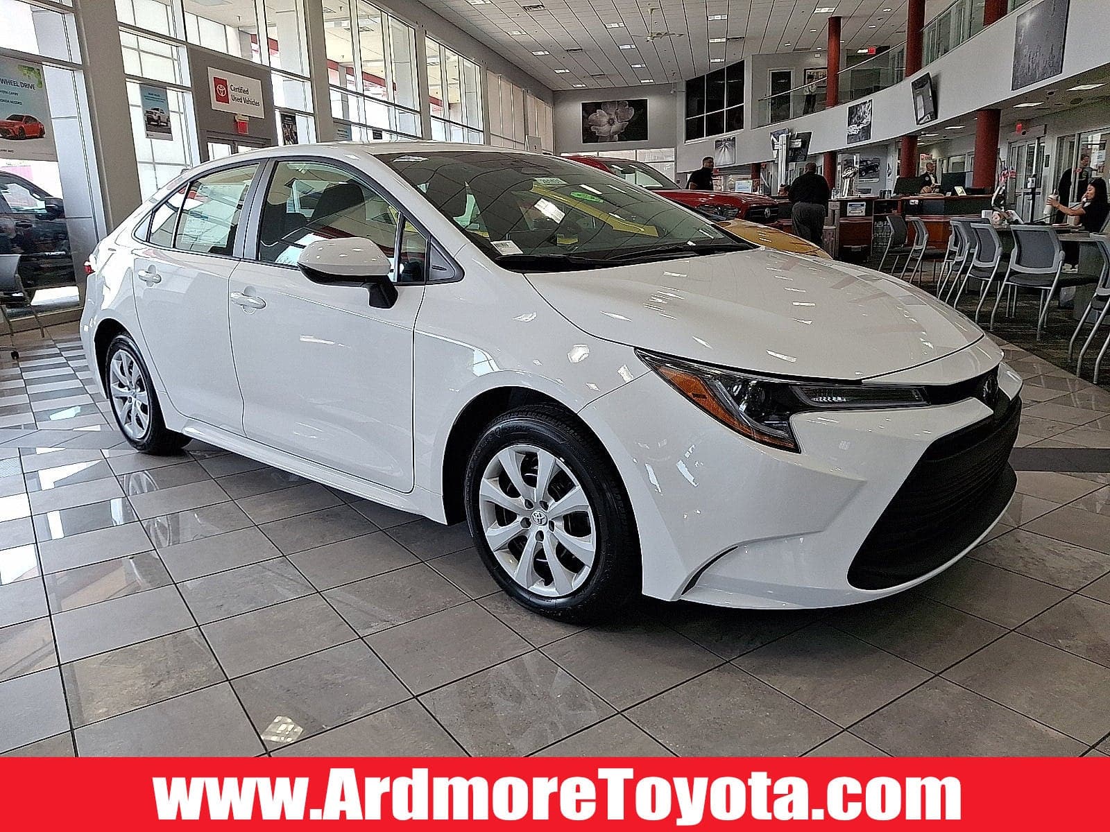 2026 Toyota Corolla LE — photo 1 of 16