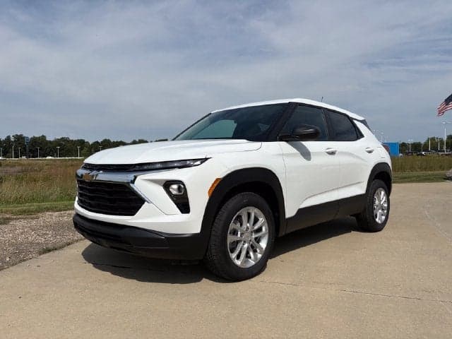 2026 Chevrolet Trailblazer LS — photo 1 of 52