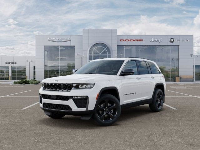 2027 Jeep Grand Cherokee Base — photo 1 of 5
