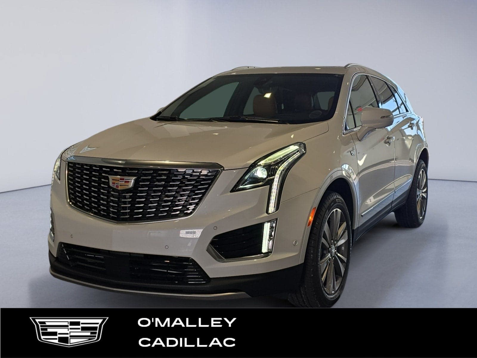 2026 Cadillac XT5 Base — photo 1 of 38