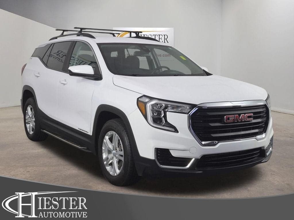 2022 GMC Terrain SLE — photo 1 of 35