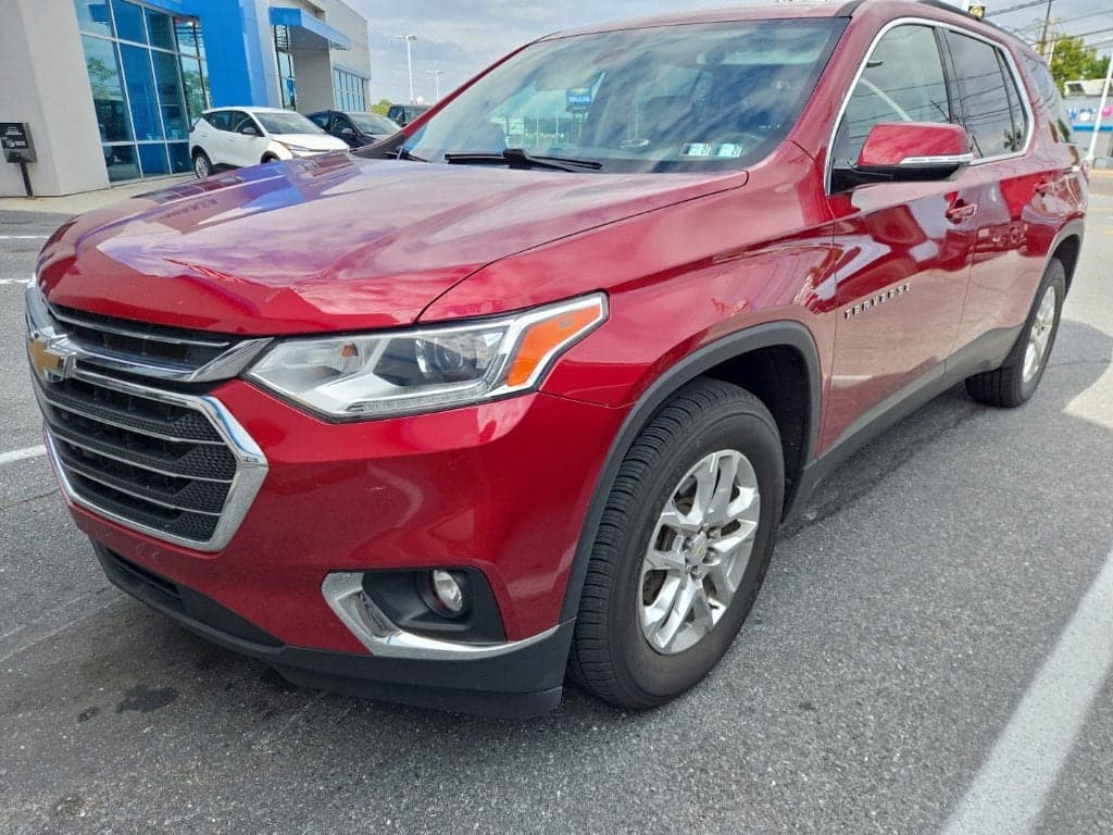 2020 Chevrolet Traverse LT Cloth — photo 1 of 4