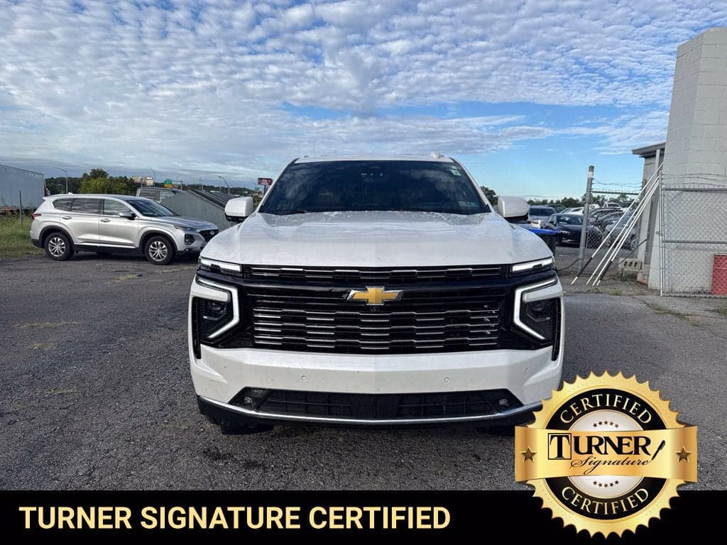 2025 Chevrolet Suburban High Country — photo 1 of 30