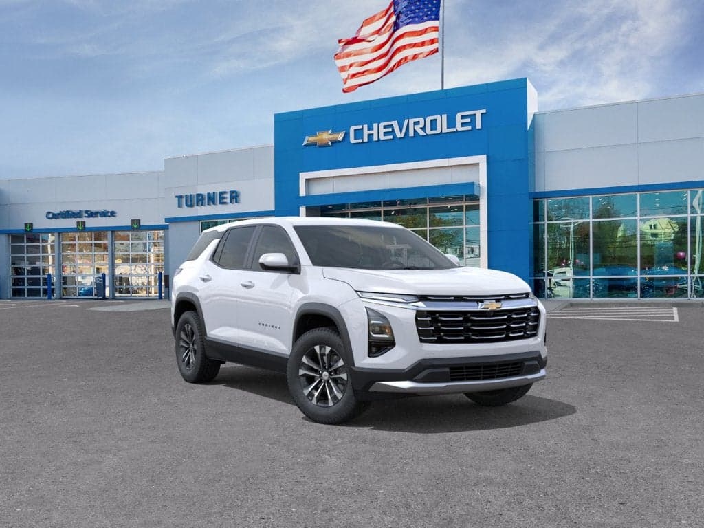 2027 Chevrolet Equinox FWD LT — photo 1 of 5
