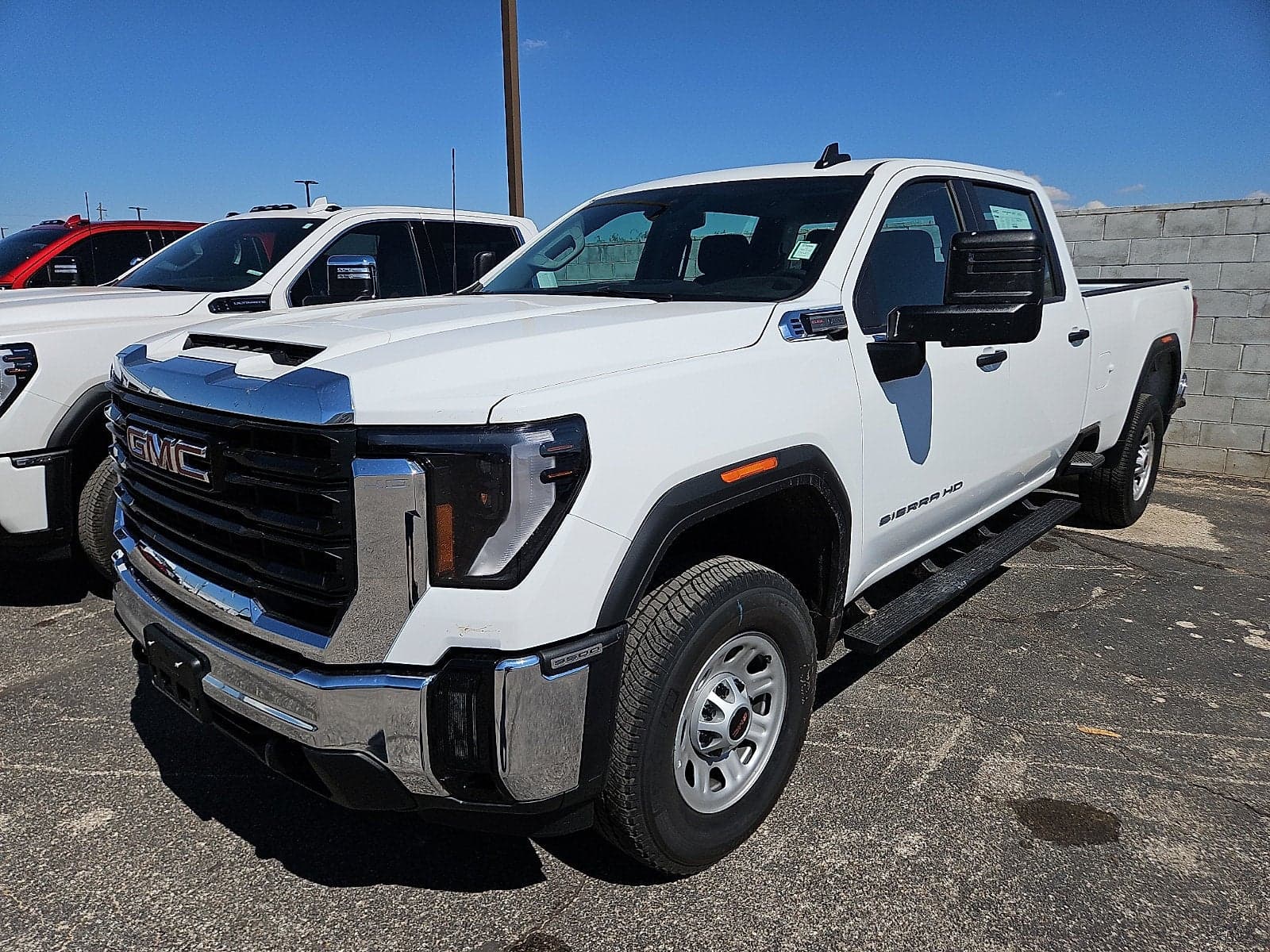 2026 GMC Sierra 3500HD Pro — photo 1 of 5
