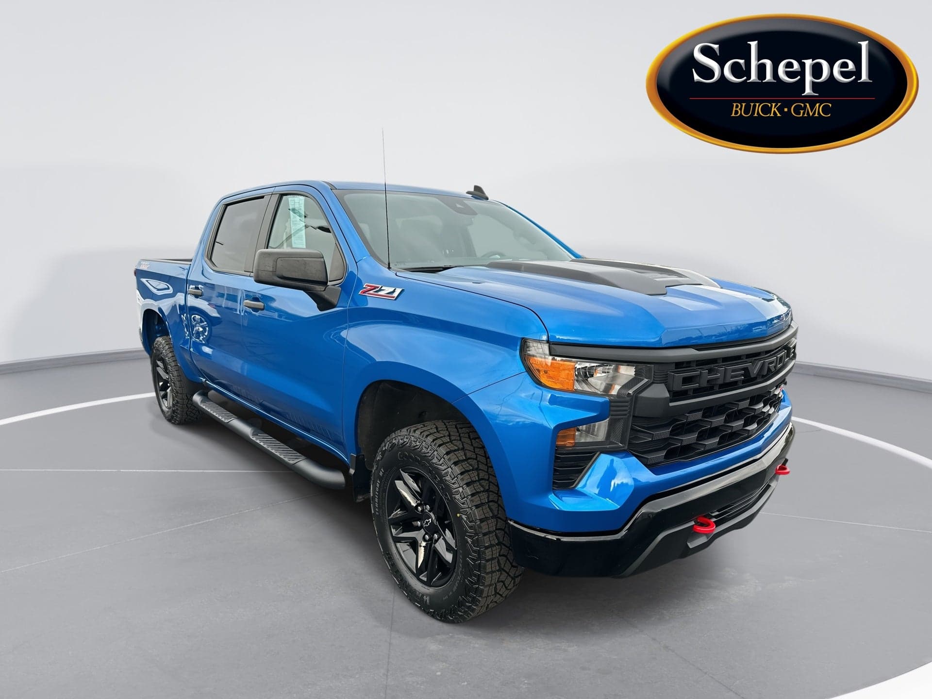 2022 Chevrolet Silverado 1500 Custom Trail Boss — photo 1 of 5