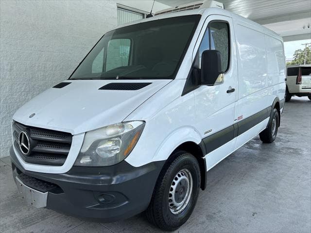 Foto de 2014 Mercedes-Benz Sprinter 2500 Normal Roof