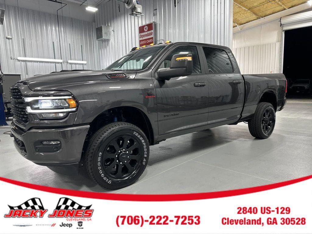 Foto de 2024 RAM 2500 Big Horn Crew Cab 4x4 64" Box