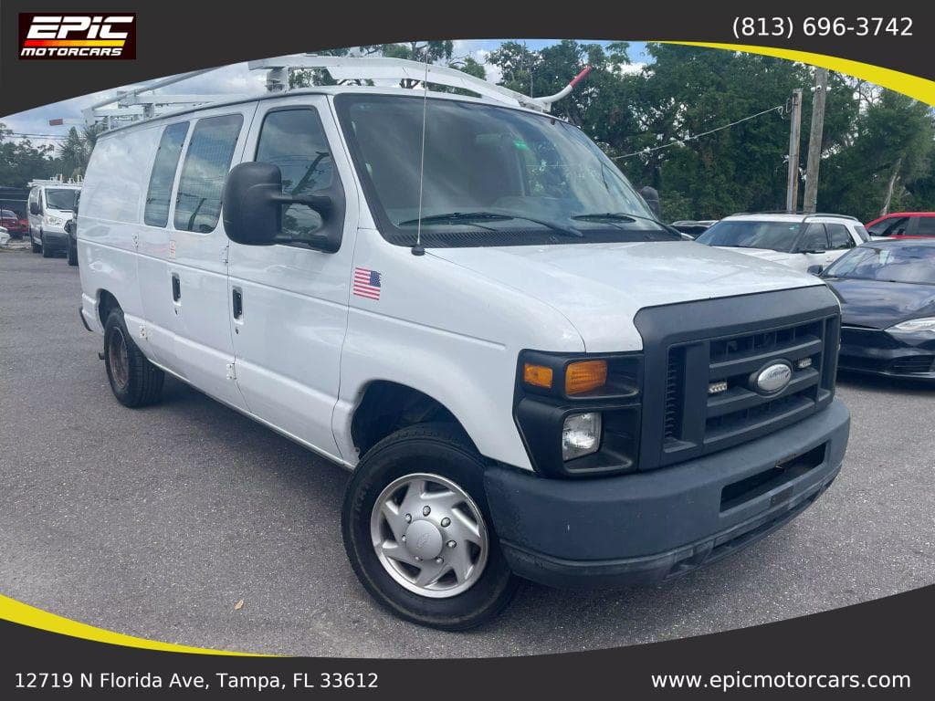 Foto de 2014 Ford E-150 Recreational