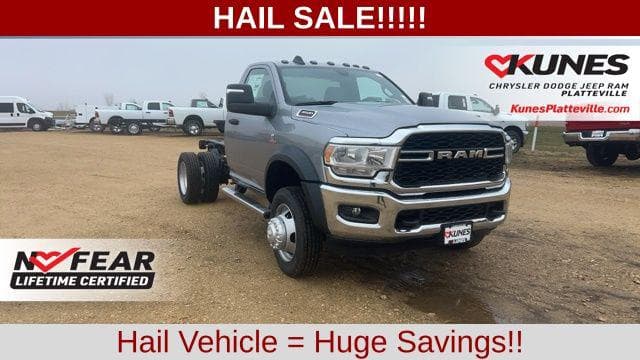 Foto de 2024 RAM 4500 Chassis Tradesman/SLT