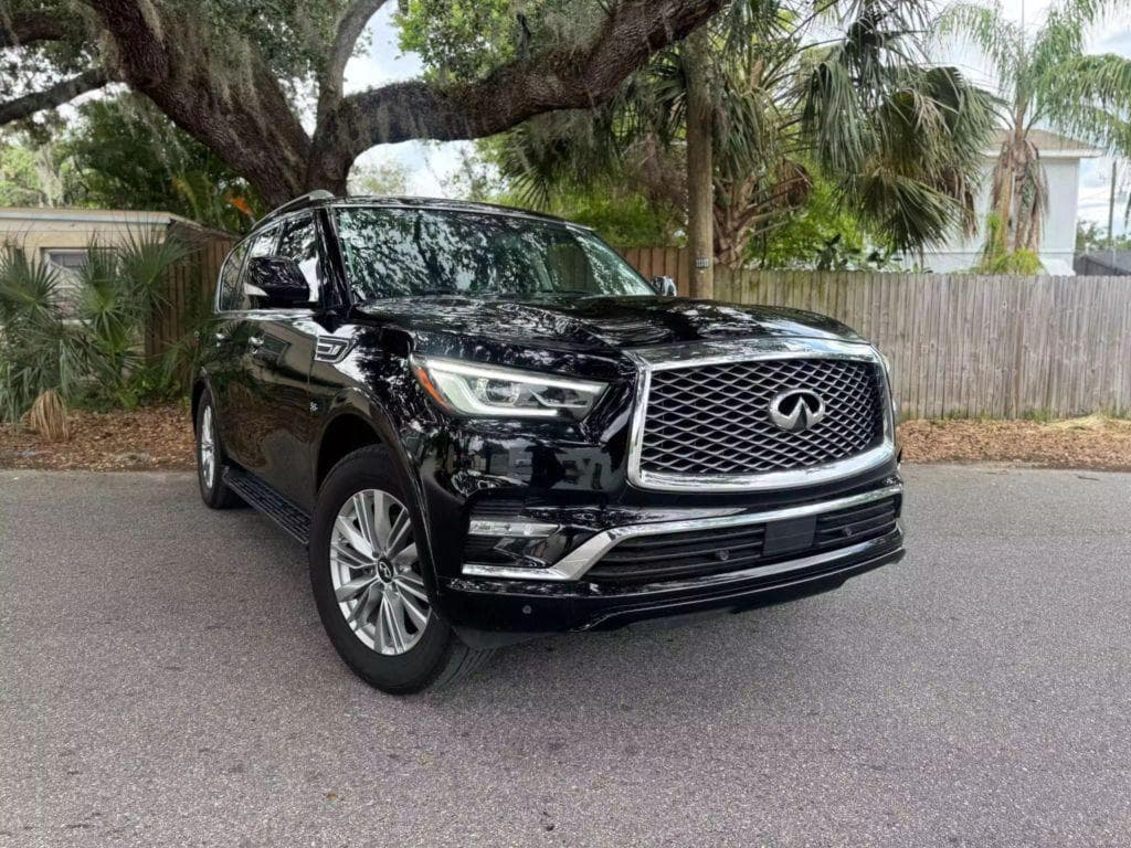 Foto de 2018 INFINITI QX80 Sport Utility 4D