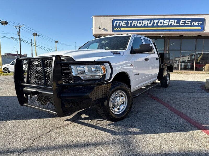 Foto de 2022 RAM 2500 Tradesman Crew Cab 4x4 8 Box