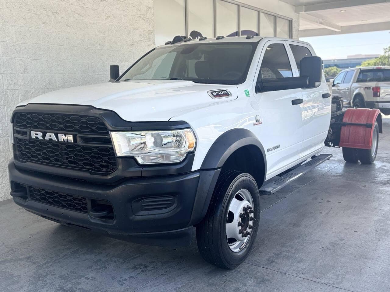 Foto de 2020 RAM 5500 Chassis Tradesman/SLT/Laramie/Limited