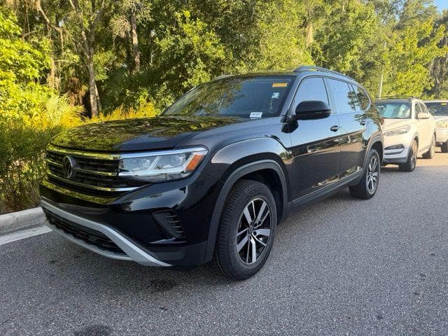 2023 Volkswagen Atlas 2.0T SE — photo 1 of 3
