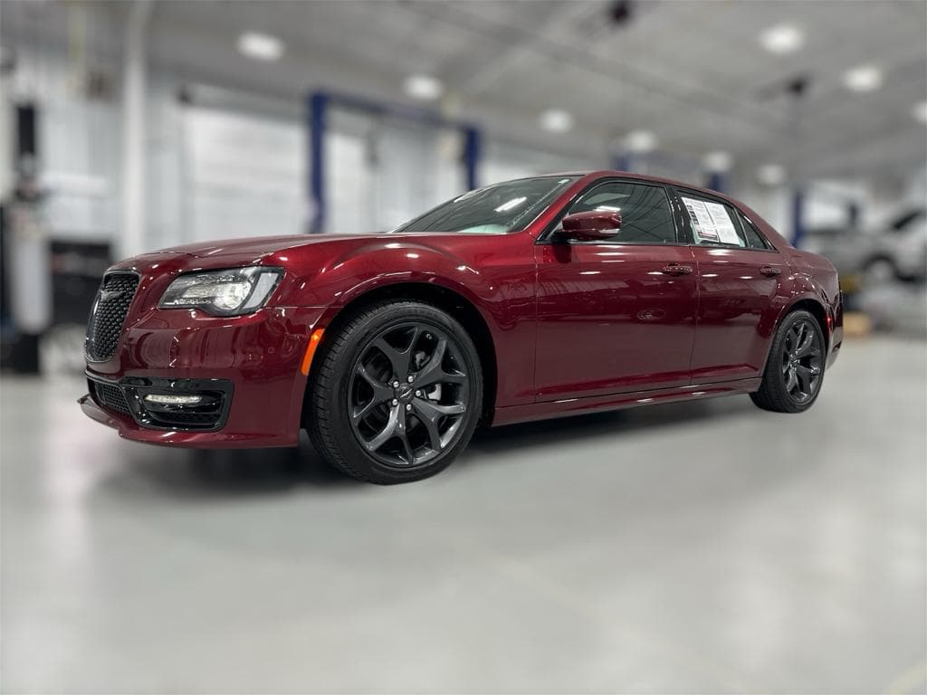 Foto de 2023 Chrysler 300 300S