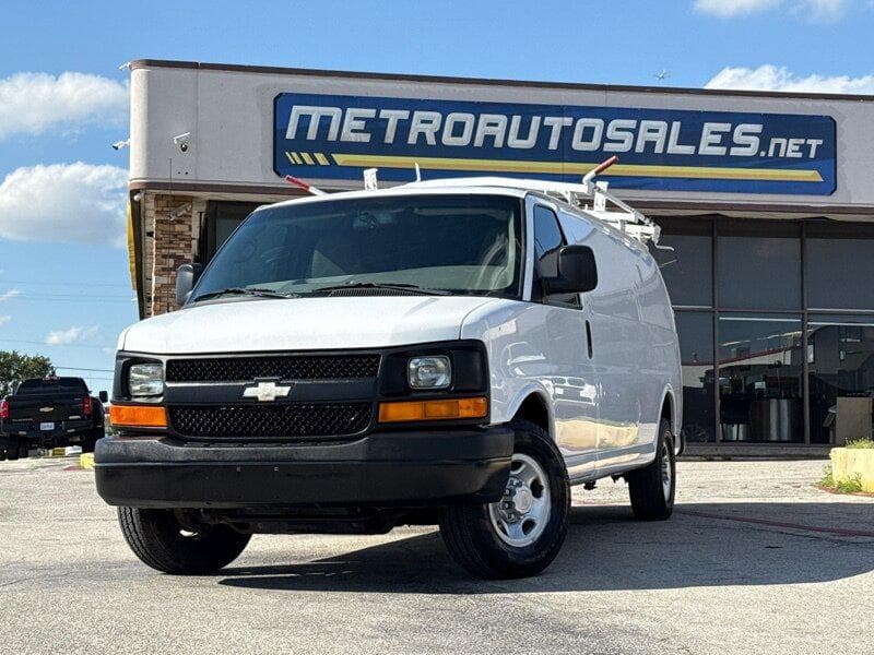 Foto de 2015 Chevrolet Express 3500 Work Van