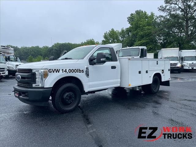 Foto de 2018 Ford F-350 XL