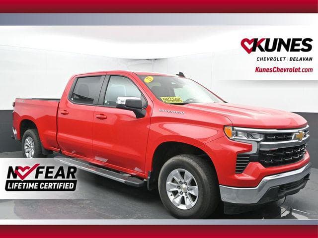 Foto de 2023 Chevrolet Silverado 1500 4WD Crew Cab Standard Bed LT