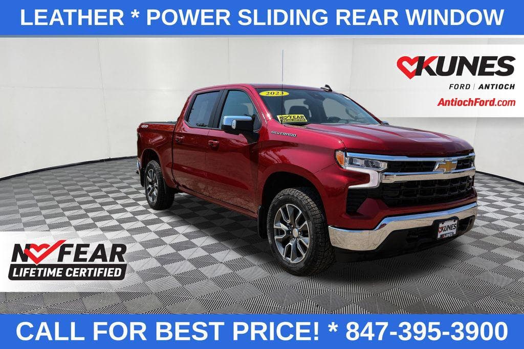 Foto de 2023 Chevrolet Silverado 1500 4WD Crew Cab Standard Bed LT