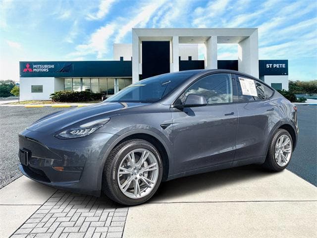 Foto de 2021 Tesla Model Y Long Range Dual Motor All-Wheel Drive