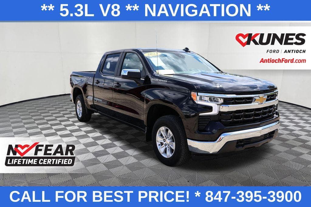 Foto de 2023 Chevrolet Silverado 1500 4WD Crew Cab Standard Bed LT