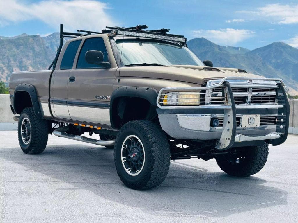 Foto de 2000 Dodge Ram 1500 Short Bed