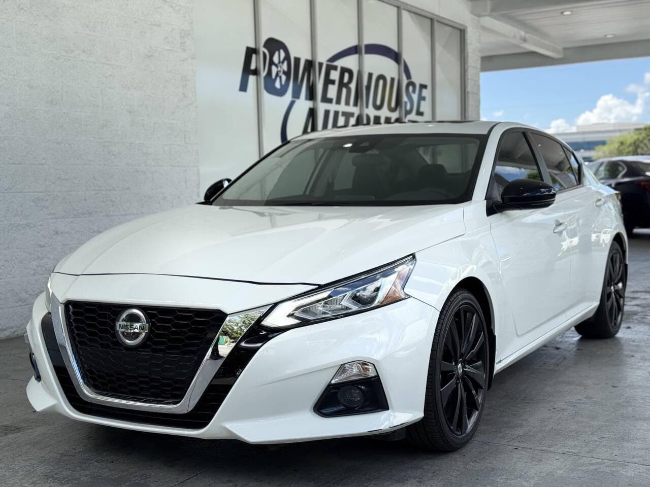 Foto de 2022 Nissan Altima SR FWD
