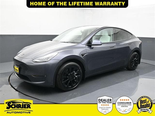 Foto de 2021 Tesla Model Y Long Range Dual Motor All-Wheel Drive