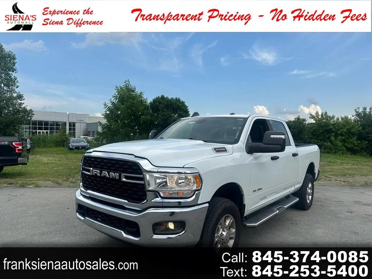 Foto de 2024 RAM 2500 Big Horn Crew Cab 4x4 64" Box