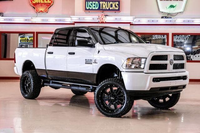 Foto de 2018 RAM 2500 Tradesman Crew Cab 4x4 64" Box