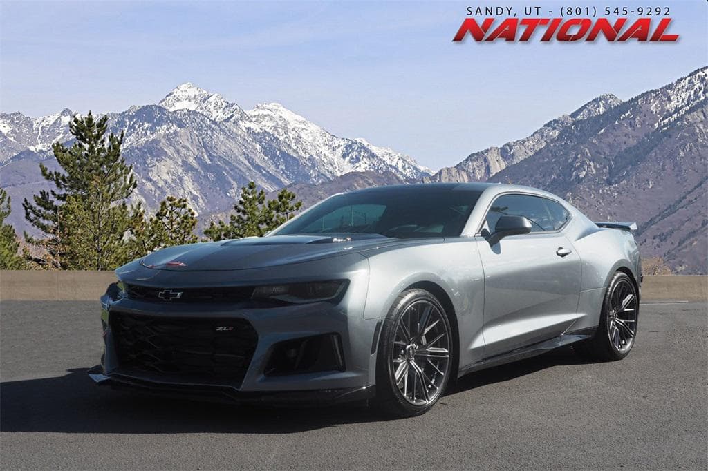 Foto de 2022 Chevrolet Camaro RWD Coupe ZL1