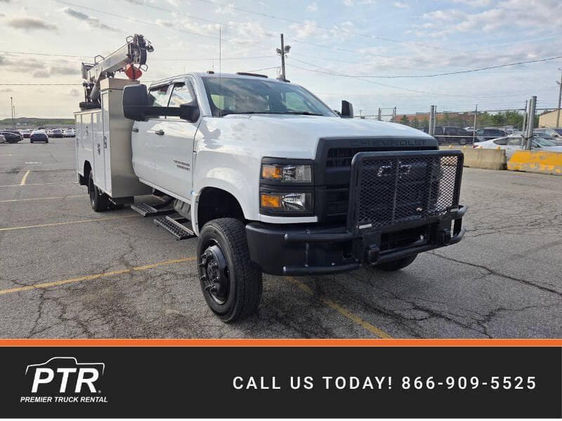 2022 Chevrolet Silverado 4500HD 1WT — photo 1 of 19