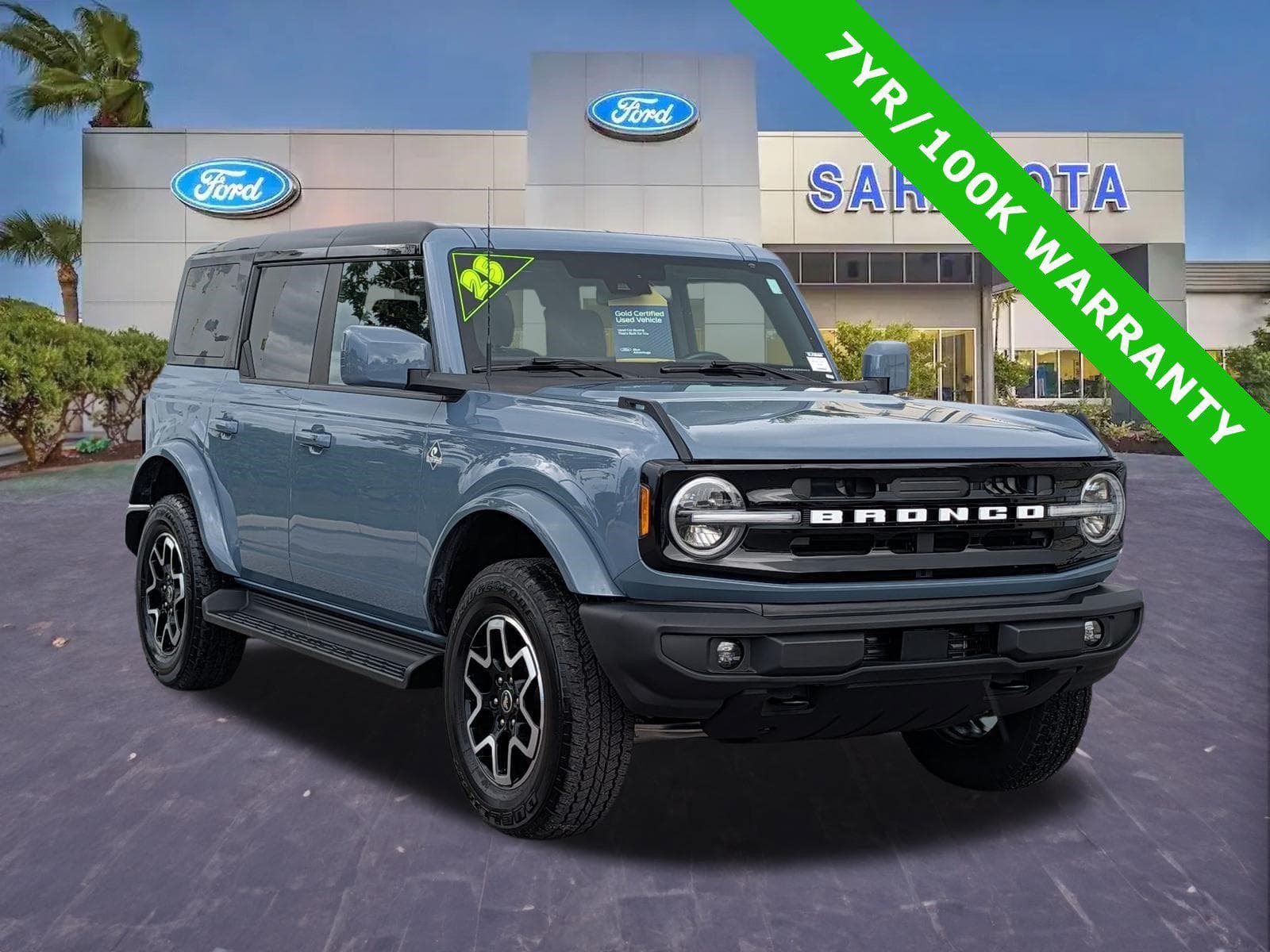 2025 Ford Bronco Outer Banks — photo 1 of 34