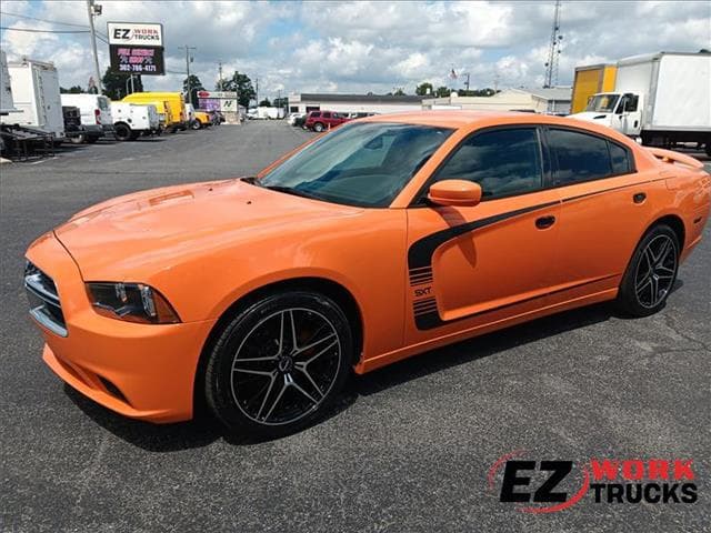 2014 Dodge Charger SXT — photo 1 of 17