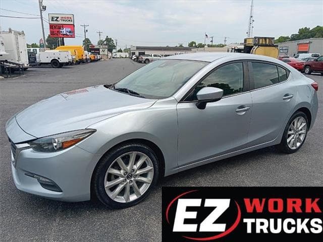 2017 Mazda Mazda3 Touring — photo 1 of 17
