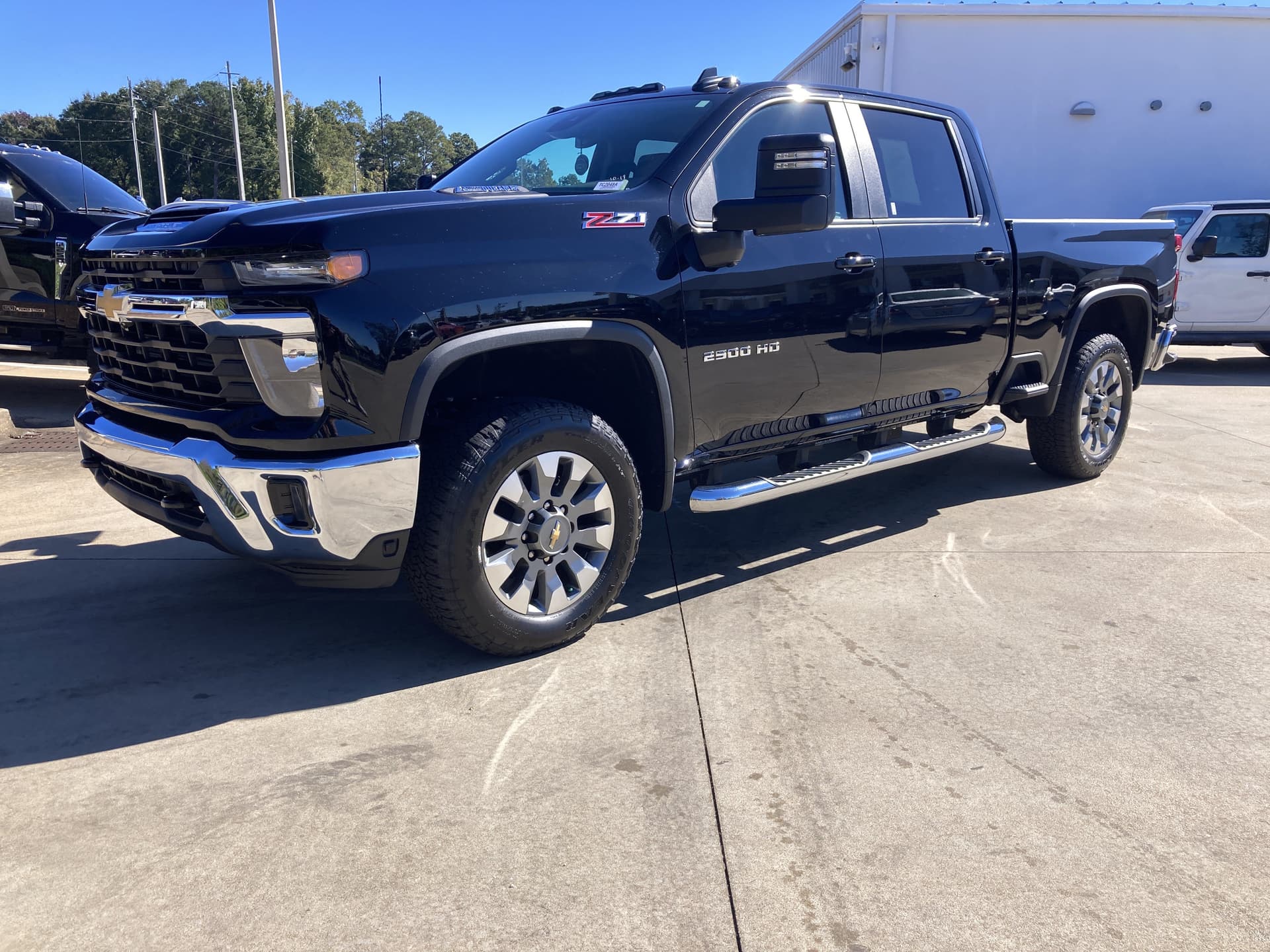2024 Chevrolet Silverado 2500HD LT — photo 1 of 3