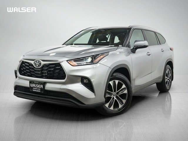 2025 Toyota Highlander XLE — photo 1 of 31