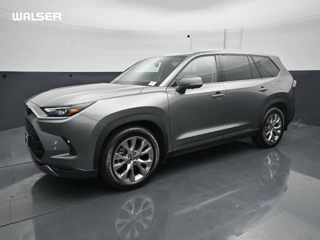2025 Toyota Grand Highlander Base — photo 1 of 45