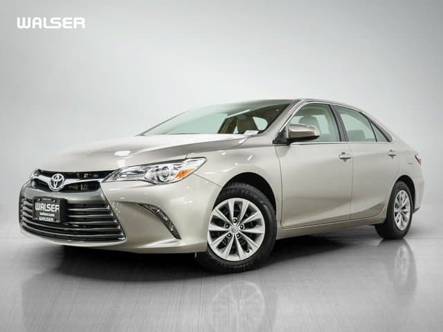 2015 Toyota Camry LE — photo 1 of 27